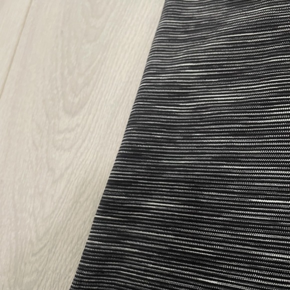 𝅺LULULEMON Cool Racerback Heathered Grey/Black Tank Top - Picture 8 of 12